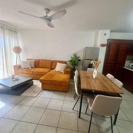 Apartament Beau T2 En Rez De Jardin Saint-Denis Zewnętrze zdjęcie